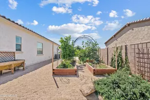 2562 E Clark Dr, Gilbert, AZ 85297 - Photo 52