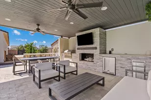 2562 E Clark Dr, Gilbert, AZ 85297 - Photo 50