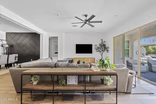 2562 E Clark Dr, Gilbert, AZ 85297 - Photo 4