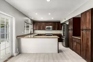 17239 N 37th Ave, Glendale, AZ 85308 - Photo 8