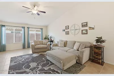 18374 W Surprise Farms Loop N, Surprise, AZ 85388 - Photo 16