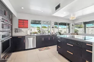 3336 E Hatcher Rd, Phoenix, AZ 85028 - Photo 4