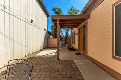 842 E Manor Drive, Chandler, AZ 85225 - Photo 8