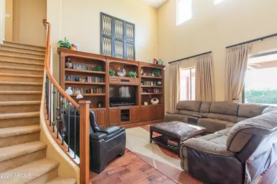 747 E Charlevoix Avenue, Gilbert, AZ 85297 - Photo 14