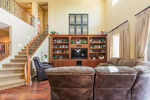 747 E Charlevoix Ave, Gilbert, AZ 85297 - Photo 12