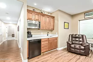 4217 E Edgemont Ave, Phoenix, AZ 85008 - Photo 18