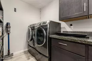 417 E Beck Ln, Phoenix, AZ 85022 - Photo 26