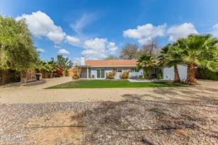 417 E Beck Ln, Phoenix, AZ 85022 - Photo 32