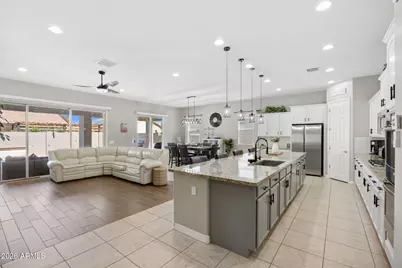 16182 W Monterosa Street, Goodyear, AZ 85395 - Photo 8