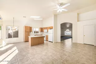 851 W Palo Verde St, Gilbert, AZ 85233 - Photo 8