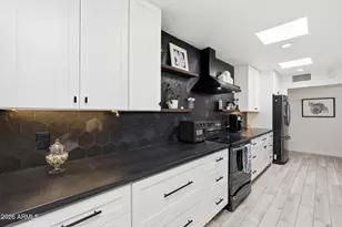 6425 E Parkview Dr, Scottsdale, AZ 85257 - Photo 6