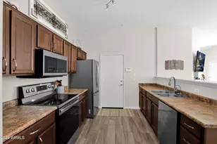 2250 E Deer Valley Rd, Phoenix, AZ 85024 - Photo 8