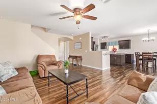 317 W Settlers Trail, Casa Grande, AZ 85122 - Photo 2