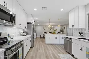 12618 W Paintbrush Dr, Sun City West, AZ 85375 - Photo 10