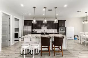 9753 W Rowel Rd, Peoria, AZ 85383 - Photo 18