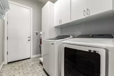 9753 W Rowel Road, Peoria, AZ 85383 - Photo 36