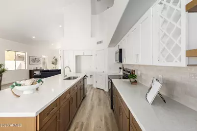 16054 W Hearn Road, Surprise, AZ 85379 - Photo 10