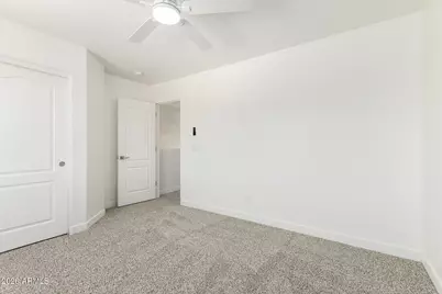 16054 W Hearn Road, Surprise, AZ 85379 - Photo 22