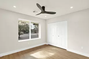 116 E Helena Dr, Phoenix, AZ 85022 - Photo 20