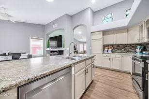 15249 W Honeysuckle Ln, Surprise, AZ 85374 - Photo 16