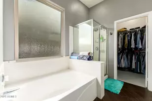 1865 S Morrison Ln, Gilbert, AZ 85295 - Photo 16