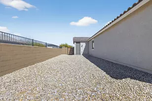 18601 W Cottontail Ln, Surprise, AZ 85387 - Photo 38