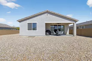 18601 W Cottontail Ln, Surprise, AZ 85387 - Photo 34