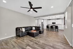 8114 E Petunia Ave, Mesa, AZ 85212 - Photo 10