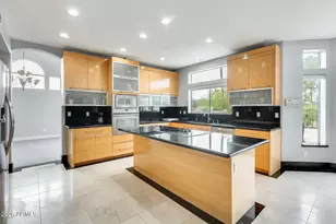 13210 N 13th St, Phoenix, AZ 85022 - Photo 8