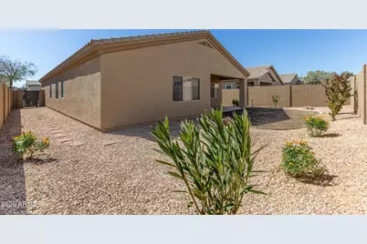 16202 W Winchcomb Lane, Surprise, AZ 85379 - Photo 20