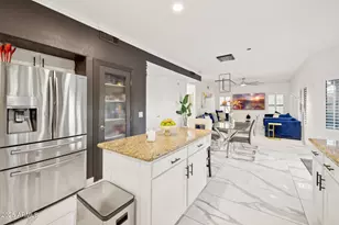 4376 E Anderson Dr, Phoenix, AZ 85032 - Photo 14