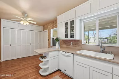 5711 N 12th Avenue, Phoenix, AZ 85013 - Photo 10