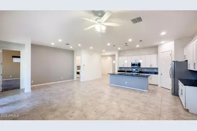 10517 W Bronco Trail, Peoria, AZ 85383 - Photo 12