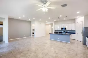 10517 W Bronco Trail, Peoria, AZ 85383 - Photo 12