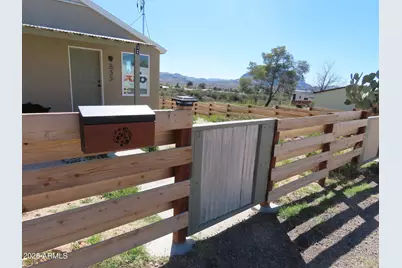 835 W Spray Street, Superior, AZ 85173 - Photo 8