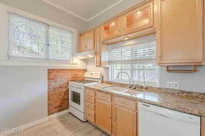 711 E McKinley Street, Phoenix, AZ 85006 - Photo 10