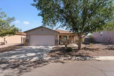 1057 E Silversmith Trail, San Tan Valley, AZ 85143 - Photo 2