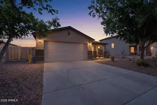1057 E Silversmith Trail, San Tan Valley, AZ 85143 - Photo 4