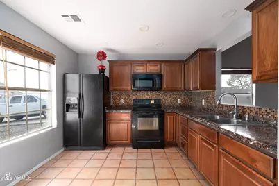 7854 W Fleetwood Lane, Glendale, AZ 85303 - Photo 8