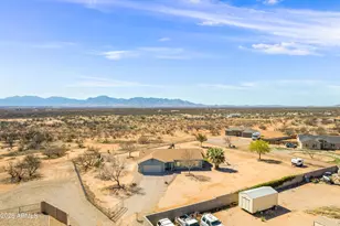 638 E Birch St, Huachuca City, AZ 85616 - Photo 26