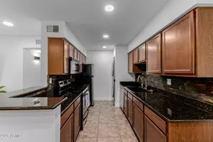 5995 N 78th St, Scottsdale, AZ 85250 - Photo 8