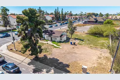 1106 N Center Street #-, Mesa, AZ 85201 - Photo 4