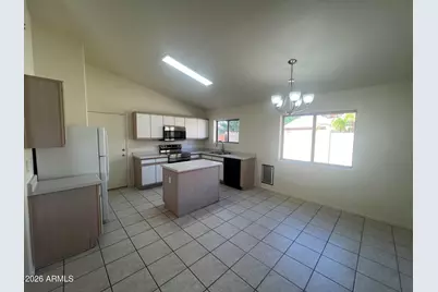 15204 W Honeysuckle Lane, Surprise, AZ 85374 - Photo 8