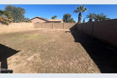 15204 W Honeysuckle Lane, Surprise, AZ 85374 - Photo 26