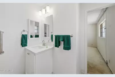 6708 N 41st Lane, Phoenix, AZ 85019 - Photo 30