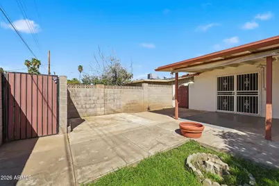 6708 N 41st Lane, Phoenix, AZ 85019 - Photo 40