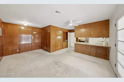 6708 N 41st Lane, Phoenix, AZ 85019 - Photo 6