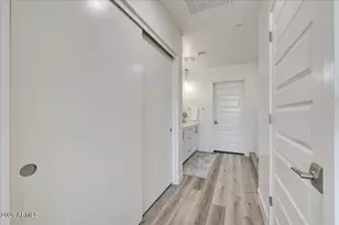 7300 E Earll Dr, Scottsdale, AZ 85251 - Photo 18