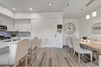 7300 E Earll Drive #1013, Scottsdale, AZ 85251 - Photo 10