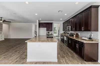 22422 N 94th Lane, Peoria, AZ 85383 - Photo 10